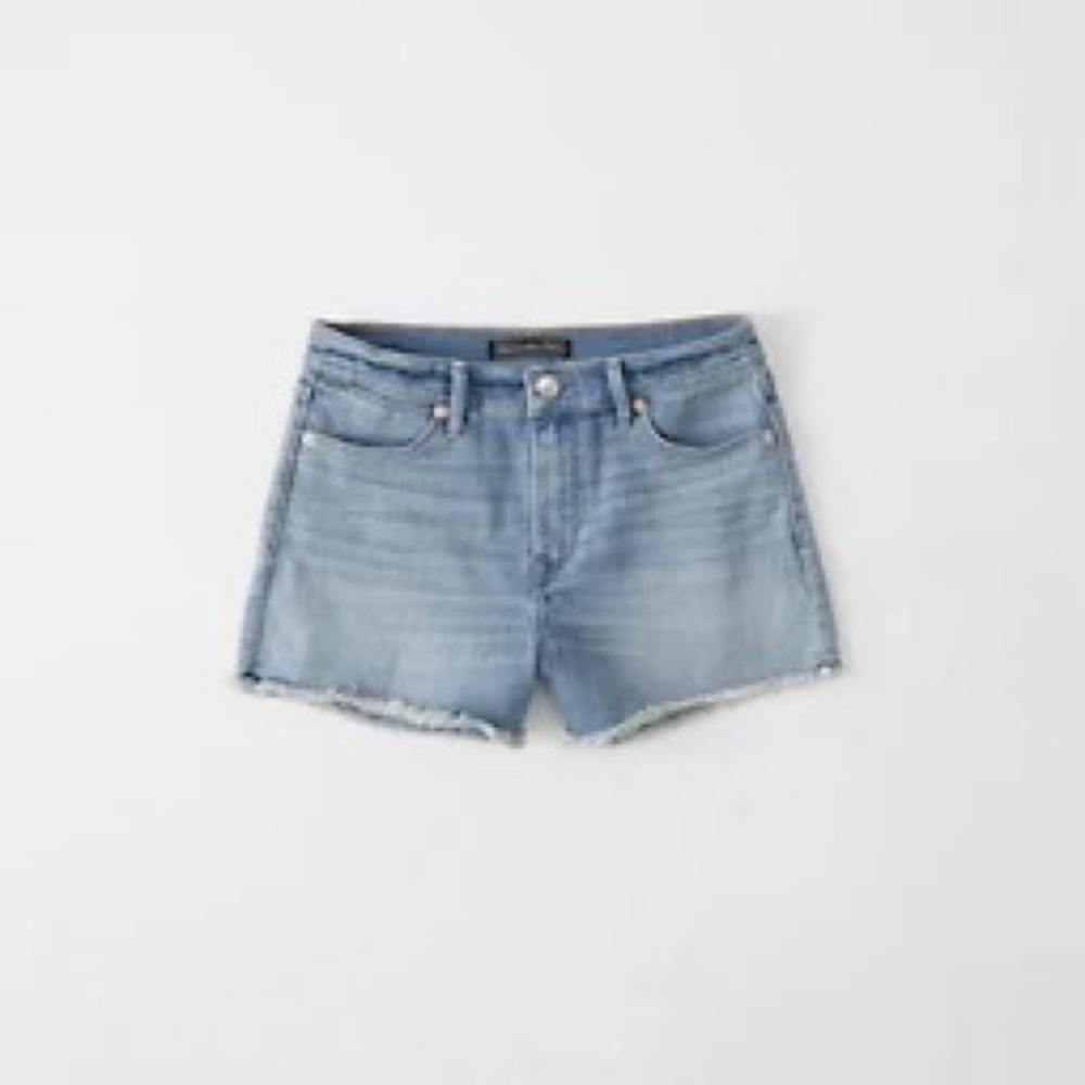 Abercrombie & Fitch Classic Light Wash High Rise denim Jean Shorts - size 26